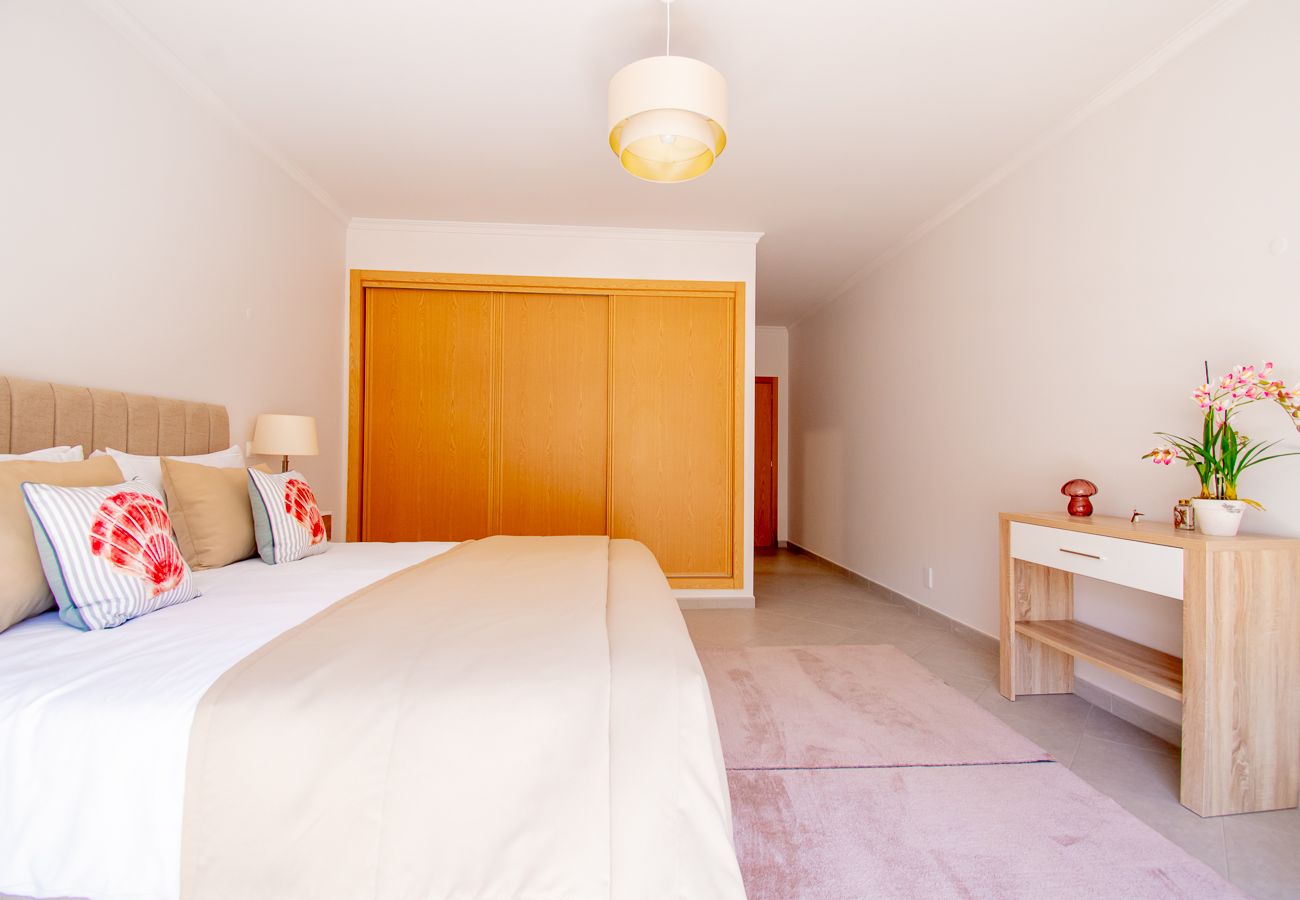 Apartment in Carvoeiro - Apt Q Stylish 2 Bedroom Apartment in the Heart of Carvoeiro with Parking